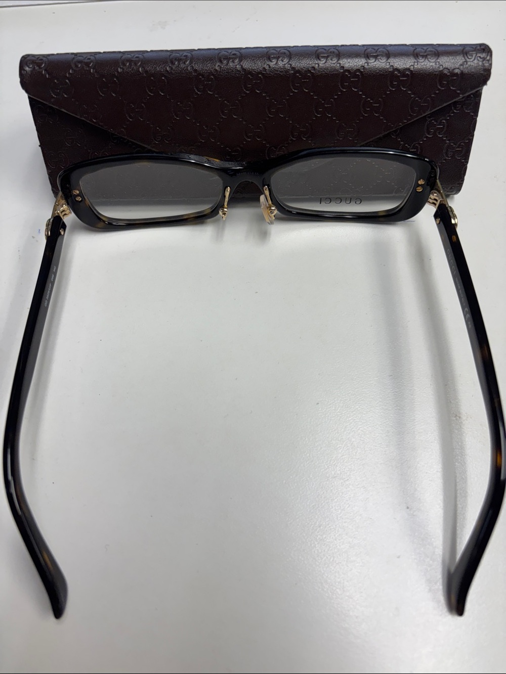 Gucci Women's Tortoiseshell Rectangular Glasses with Signature Green-Red Stripe - Picture 3 of 6